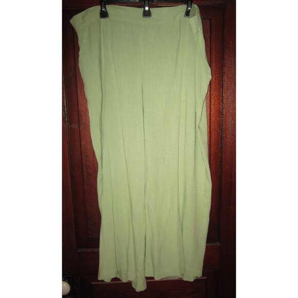 Ruby Rd. Woman Plus New Sz 20W Cropped Capri Pants Slacks Green Elastic Pull On - Picture 1 of 3